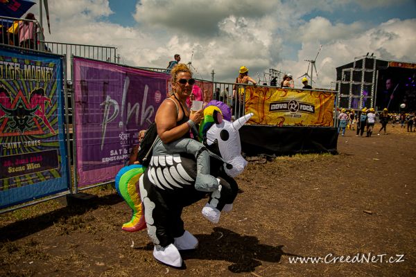 0369-novarock86F657EA-969D-8846-9F03-82815311C9E7.jpg