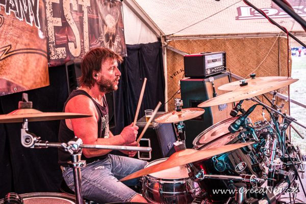 0044-live-rock-fest-varnsdorf6E3DA5BD-EEA6-55A9-BE66-181120E058F7.jpg