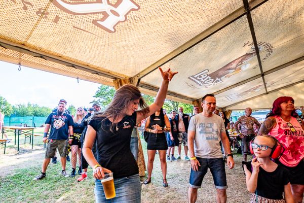 0088-live-rock-fest-varnsdorf5D759BA8-6C79-55AA-84A0-738BAFDDD769.jpg