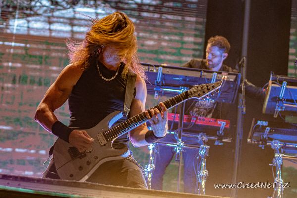 00246-nova-rock-2025C8E5C3C8-E158-F251-988B-74AF198A45D1.jpg
