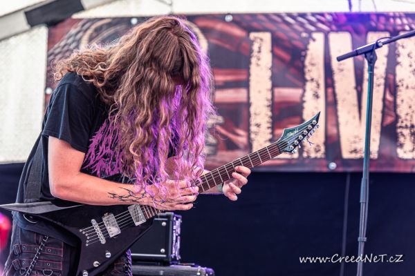 00022-helpfest8D2335A8-87D7-0153-82E4-C51F7FB1ADB0.jpg