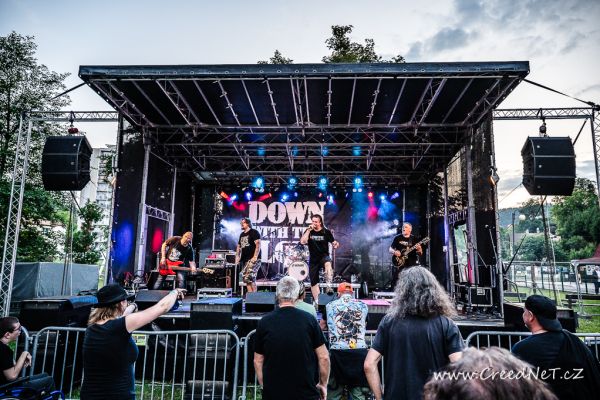 00177-helltrick-music-fest2F9071B9-536B-966B-ADD4-BECD37701081.jpg