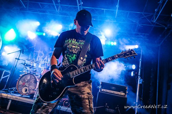 00256-helltrick-music-festB8BBE09A-5FEA-A892-B469-72EE69E535D9.jpg