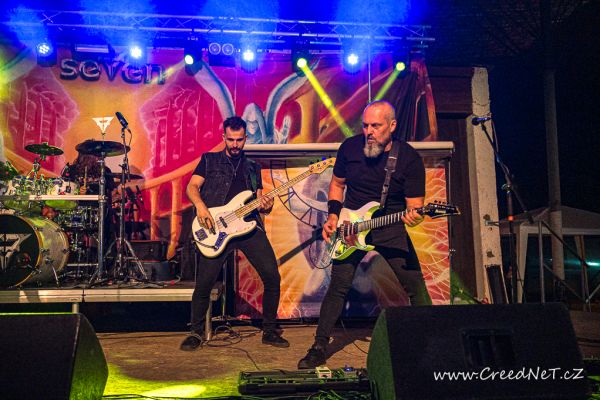 00293-rockove-trtenice64E01596-136C-5C82-43F2-ED0DDB4A6CE1.jpg